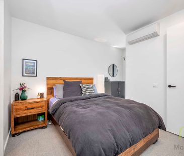 Modern 2-Bedroom Furnished North Facing Apartment! - Photo 4