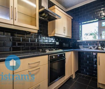 References Pending - 4 bed Shared House - Photo 5