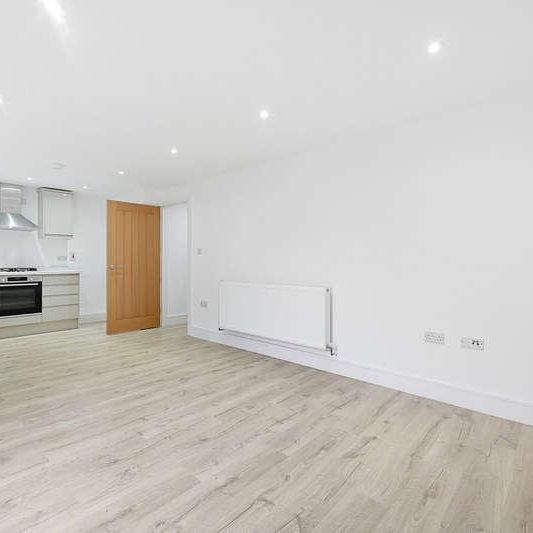 Boxtree Road, Harrow, HA3 - Photo 1