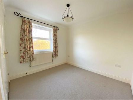 3 bedroom terraced house to rent - Photo 5