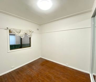 34 Hubert Street, Fairfield, NSW 2165 - Photo 4