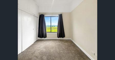 Generous homestead with superb views - Photo 3