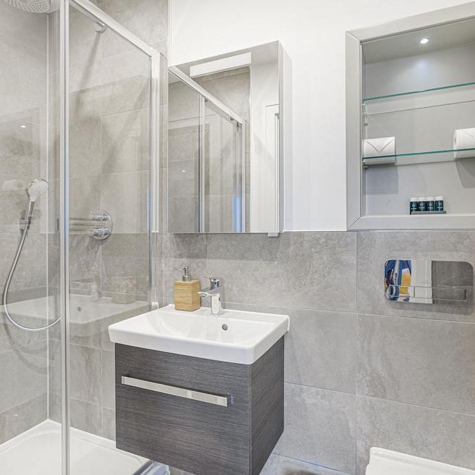 Studio to rent - Photo 1