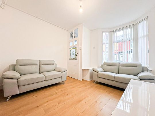 2 bedroom terraced house to rent - Photo 1