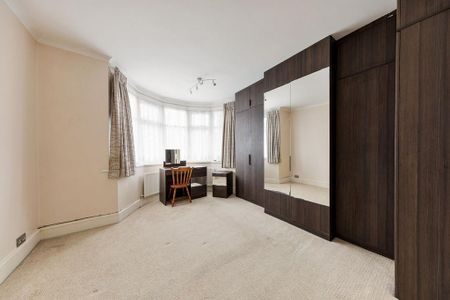 4 bedroom terraced house to rent - Photo 3
