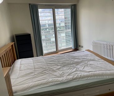 2 Bed Flat, Cascades Tower, E14 - Photo 5