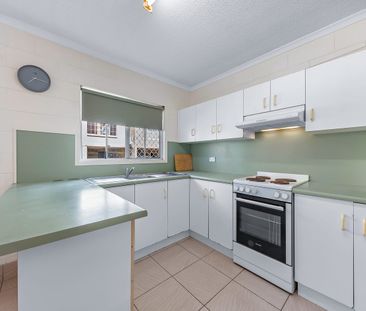 Effortless Coastal Living Starts Here - Comfort, Convenience & Life... - Photo 6