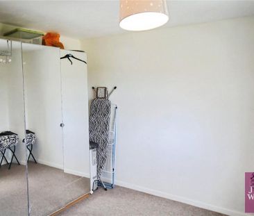 2 bedroom semi-detached house to rent - Photo 4