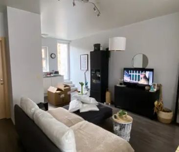 Place de Roucourt 3 1, 7601 Peruwelz, België - Foto 1