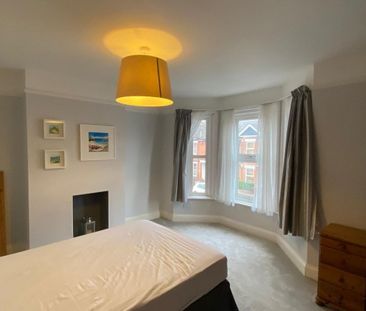 Malmesbury Road - Photo 5