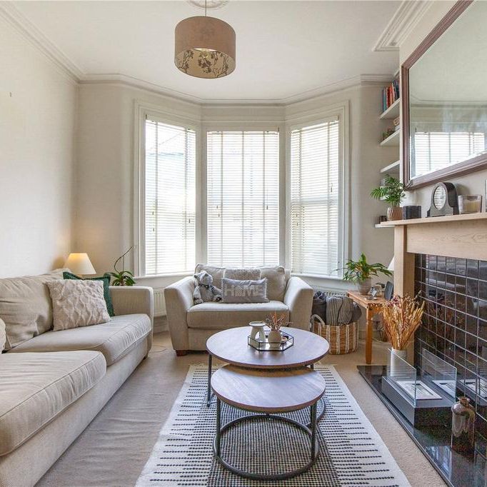 3 bedroom terraced house to rent - Photo 1