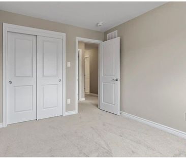 For Lease - 32 Atop Lane, Blossom Park - Airport and Area, Ontario - Photo 4