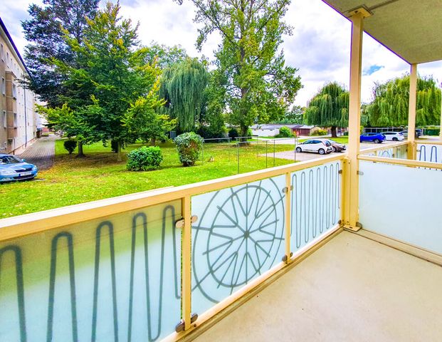 Franz-Mehring-Straße 79 - Photo 1