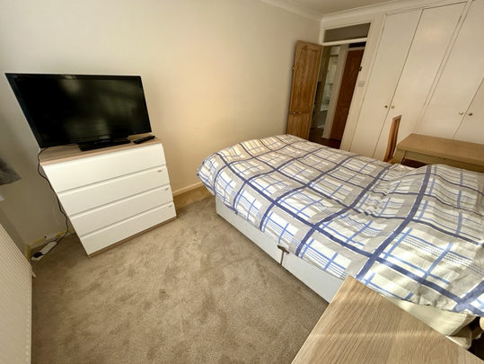 1 bedroom property to rent - Photo 1