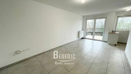 Appartement T2 - cuisine équipée avec parking - Parc de Remicourt - Photo 4