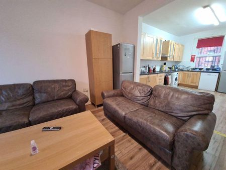 7 bedroom house to rent - Photo 3