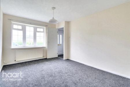 2 bedroom semi-detached house to rent - Photo 4