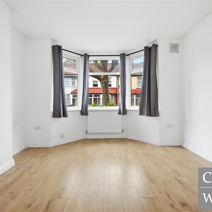 4 bedroom terraced house to rent - Photo 1