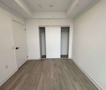 $1,750 / 1 br / 1 ba / 563 sqft 2782 Barton St E, Unit 205 - Photo 1