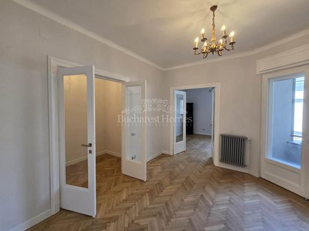 Little Paris Restaured Art Deco, Two Bedrooms, Downtown - Photo 2