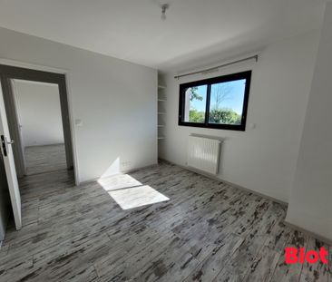 Location Maison 5 pièces 123m² LA MEZIERE 35520 - Photo 6