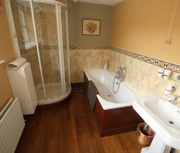 5 bedroom house to rent - Photo 2