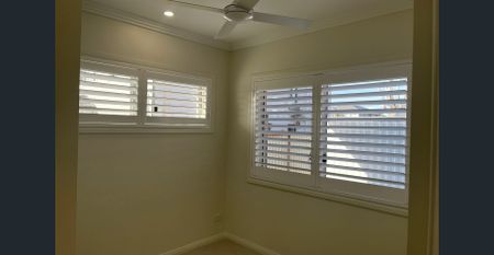 MODERN GRANNY FLAT - WATER USAGE INCLUDED - Photo 3