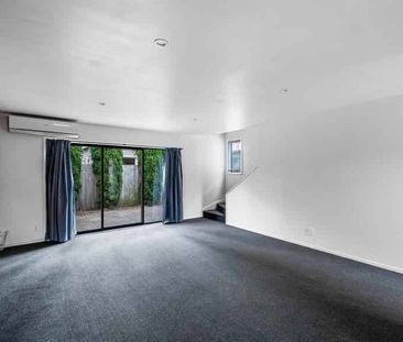 Low maintenance on the city fringe - Photo 5