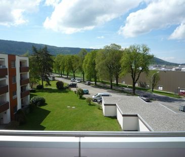 Bel appartement de 3 pièces dans quartier calme et proche de la nature - Photo 1