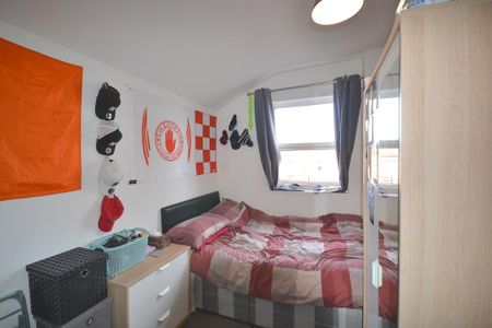 4 bedroom house to rent - Photo 2