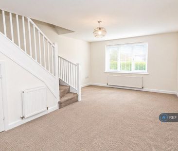 2 bedroom semi-detached house to rent - Photo 1