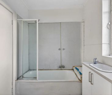 Close to Everything - Photo 5