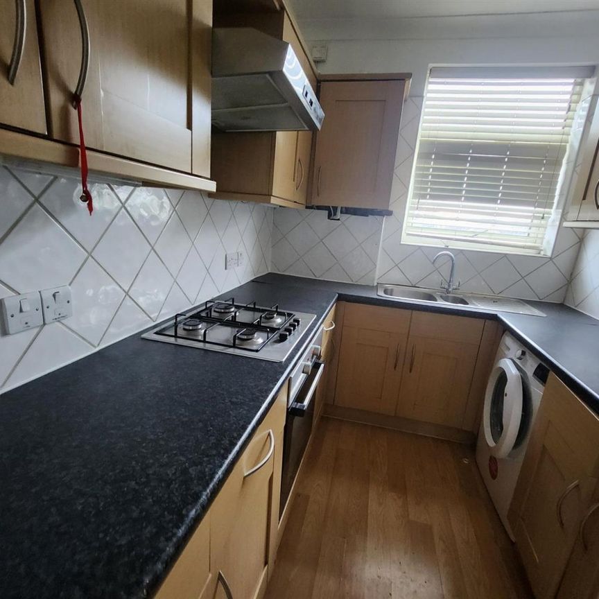 2 Bedroom Flat To Let - Photo 1