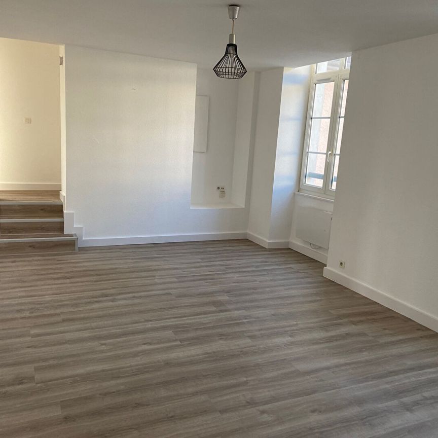 Location Appartement 4 pièces 69m² - Photo 1