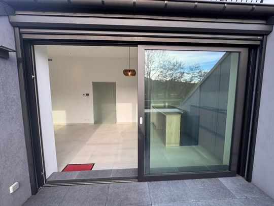 Appartement te huur - Photo 1