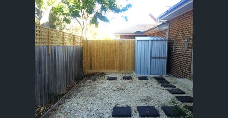 Upmarket Townhouse! - Photo 4