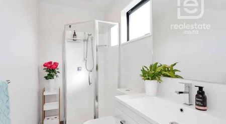 Stand Alone Townhouse - Photo 5