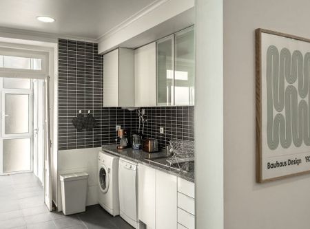 Rua Carlos Ribeiro, Lisbon, Lisbon 1170-077 - Photo 5