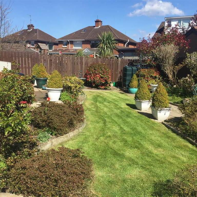 25 Killeaton Gardens, Dunmurry, Belfast, BT17 9HF - Photo 1