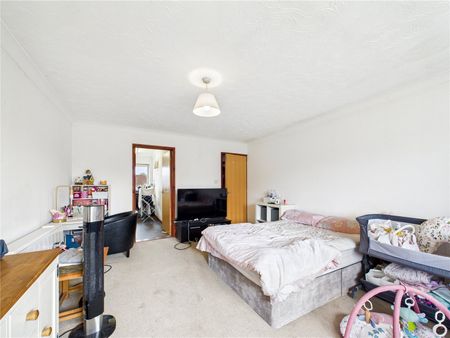 St. Martins Court, Bugsby Way, Kesgrave, Ipswich, IP5 2WW - Photo 3