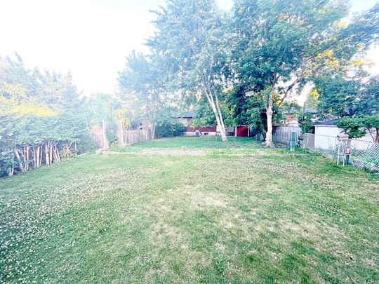 For Lease - 316 Gells Road Unit# Upper, Richmond Hill, Ontario - Photo 1