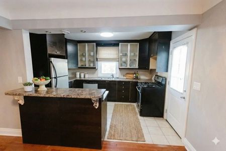 For Lease - 600 Fennell Avenue, Hamilton, Ontario - Photo 4