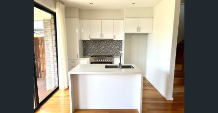 Fully furnished, ready to move in now - Photo 5