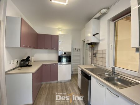 Casa cu 4 camere, terasa acoperita, curte de 700 mp, zona - Fotografie 4