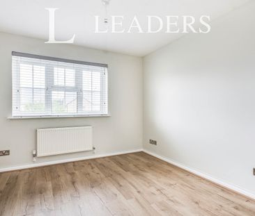 2 bedroom semi-detached to rent Volunteer Way, Faringdon - Photo 3