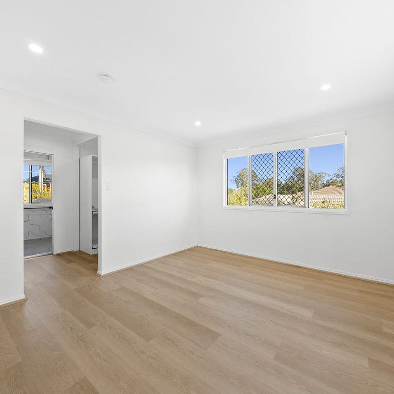 Fully Renovated Six-Bedroom Family Home in Peaceful Riverhills - Photo 1