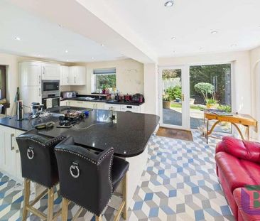 The Mount, Aspley Guise, MK17 - Photo 4