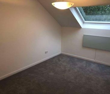 Ronald Court, Oakwood Road, Bricket Wood, St. Albans, Hertfordshire... - Photo 2