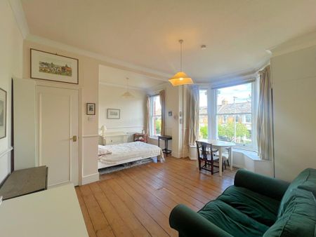 Studio to rent - Photo 2