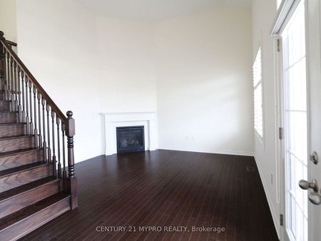 For Lease - 71 Westfield Drive Unit# Main and 2nd Fl, Whitby, Ontario - Photo 3